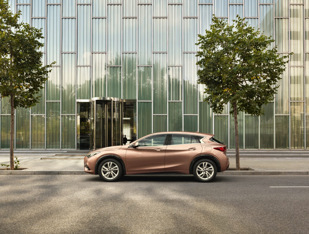 5124_Infiniti_16TDIeu_Q30001_R6