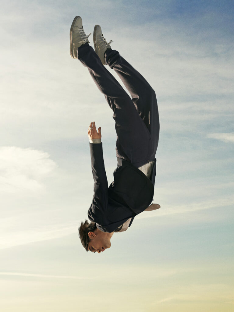 20160224_Rake_falling_1116_Fv03_jake02