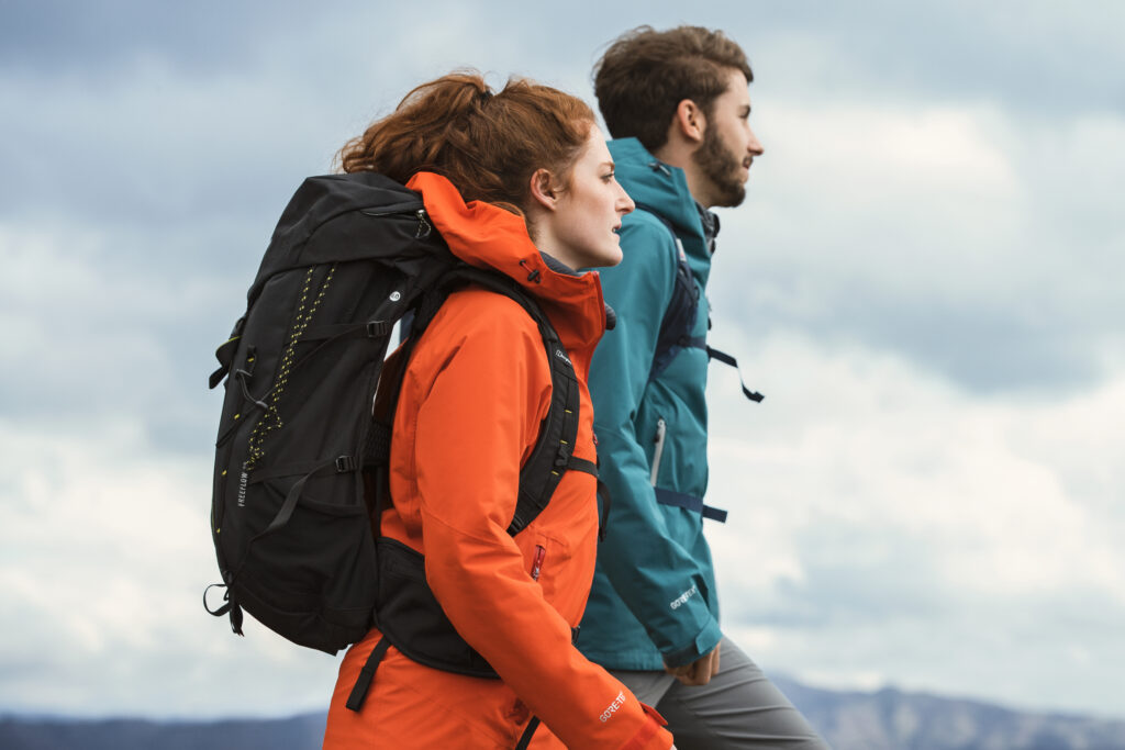 SE_9966_W Ridgemaster PZ Jacket 22376CG5_Freeflow 30 22004BP6_Ridgemaster PZ Jacket 22366CD4_Exp 13 02 2021