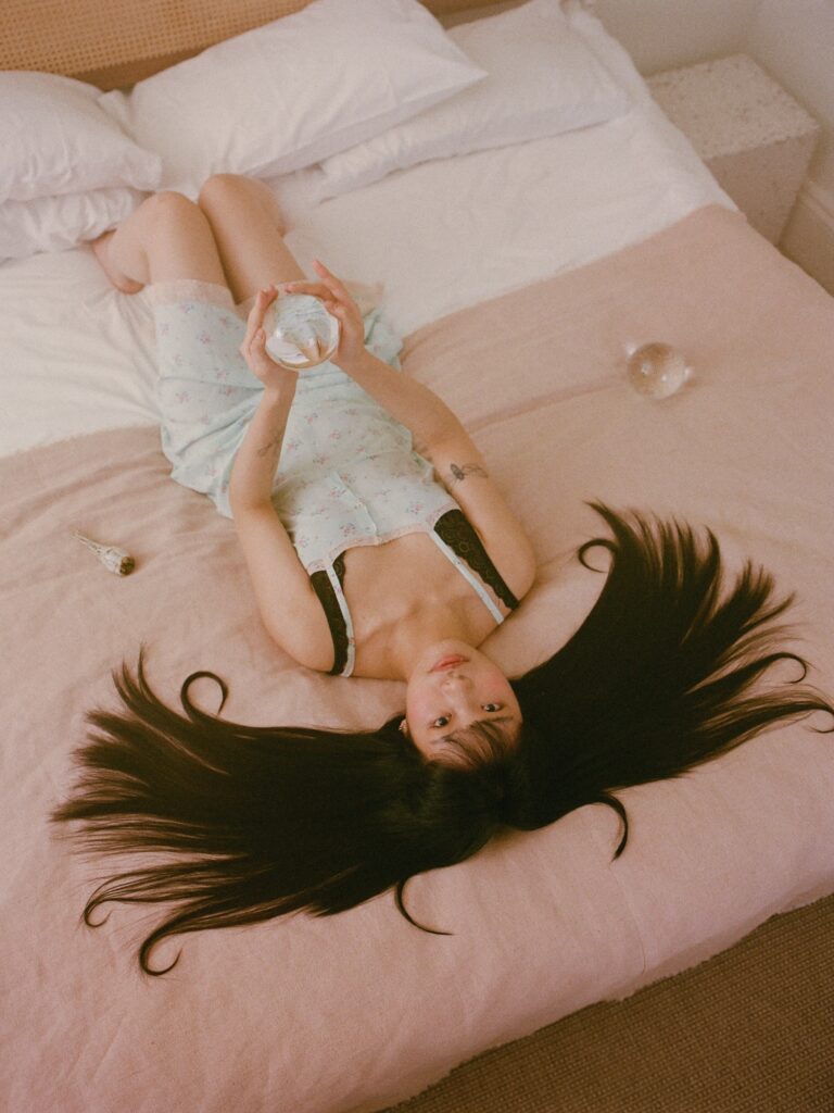 twenty-twenty-hollie-fernando-birch