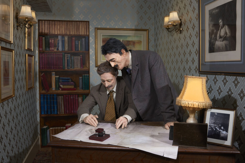 Ägyptische Sammlung von Highclere Castle – Lady Carnavon zeigt die Sammlung, die auf den Urgroßvater ihres Mann zurückgeht, der Howard Carters Expeditionen ins Tal der Könige finanzierte die vor 100 Jahren zur Entdeckung des Tutanchamun-Grabs führte