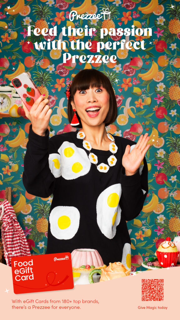 PRE_Christmas_OOH_9x16_RGB_AW2