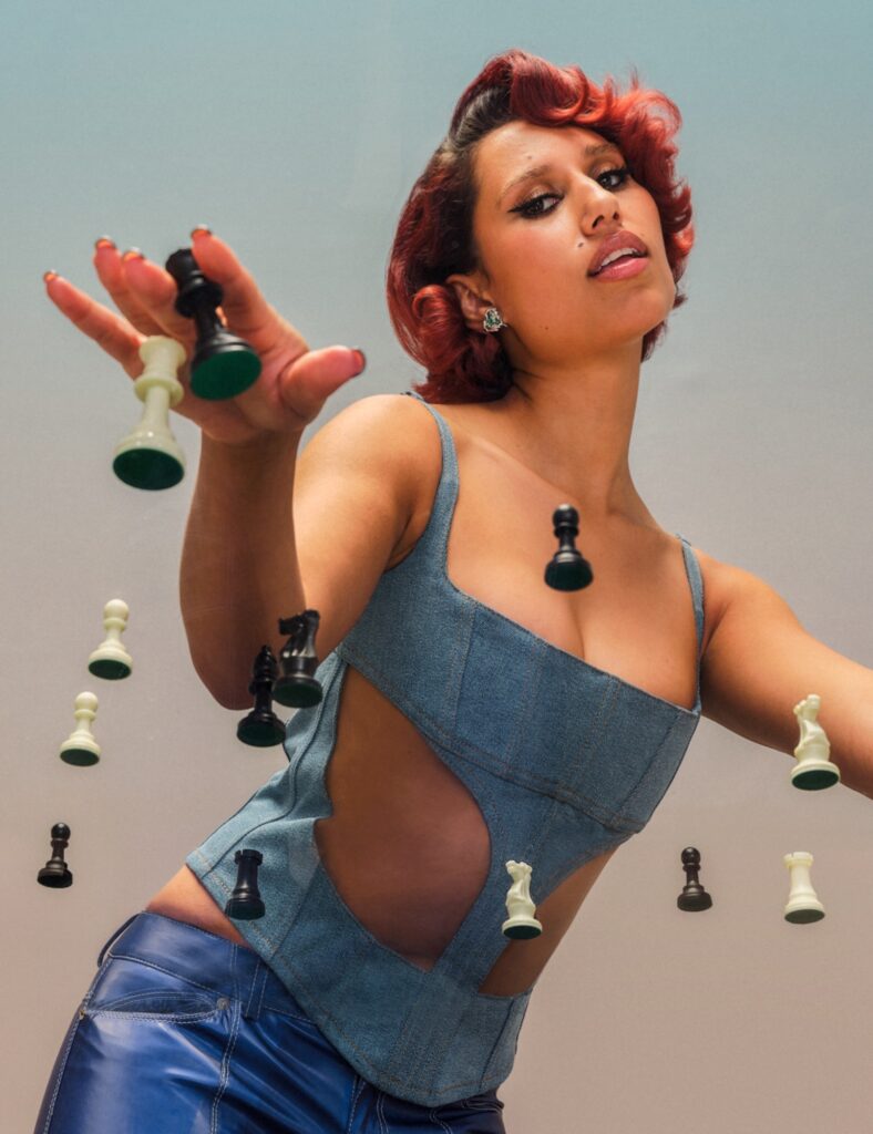 221124_CosmoRaye_Chess_067_Retouch_Grade_002