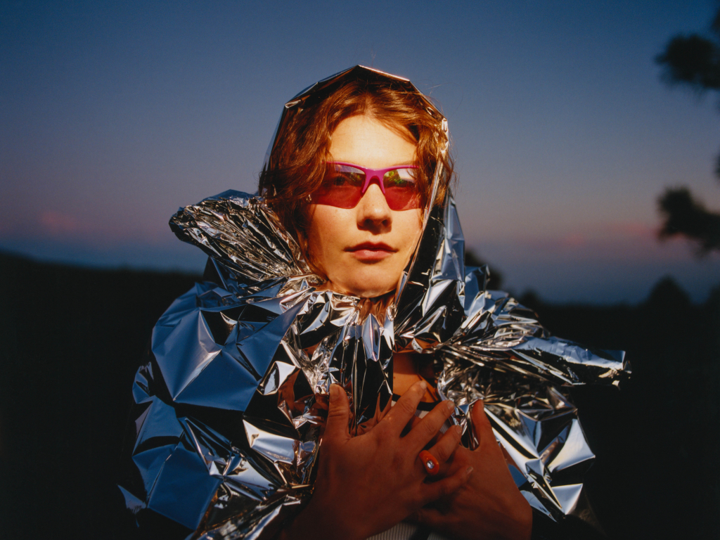 hollie new size main page pic