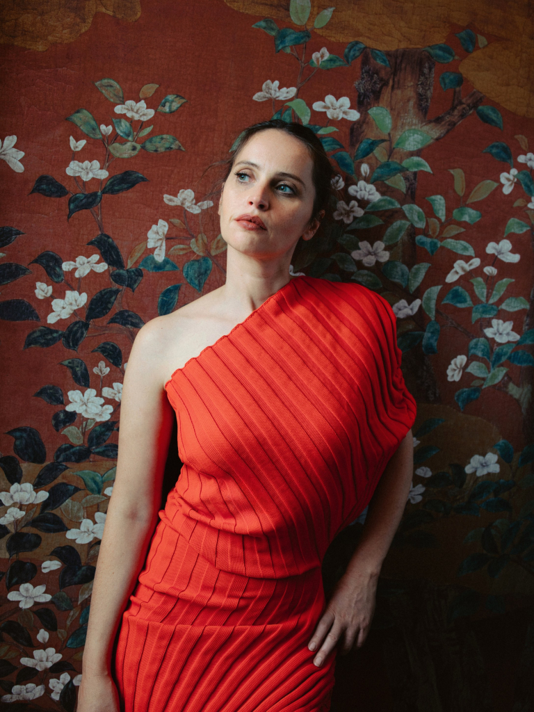 17092025_FELICITY_JONES_HIGH_LIFE_SHOT_05_014-2