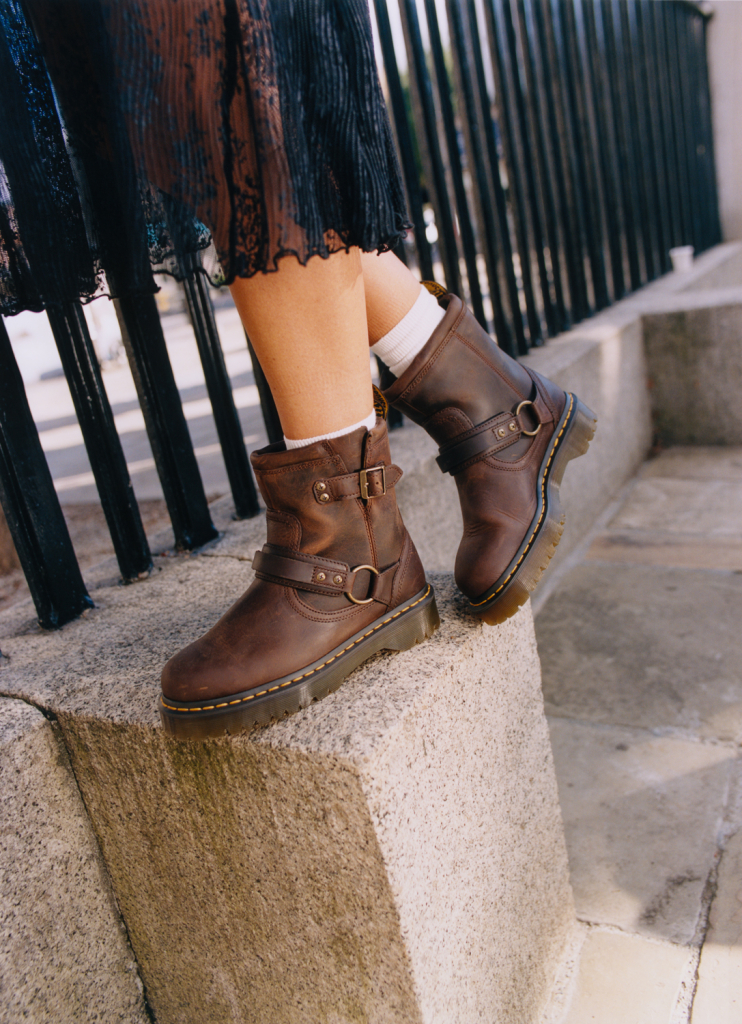 H.F_DR.MARTENS_09.25_05