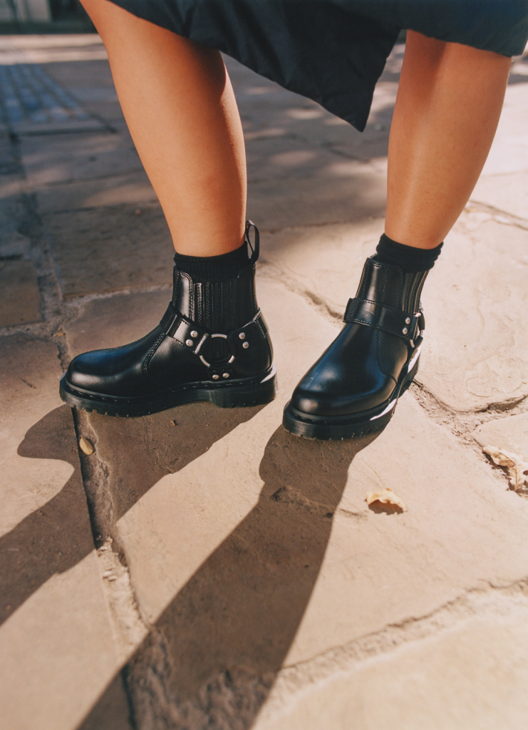 H.F_DR.MARTENS_09.25_09B