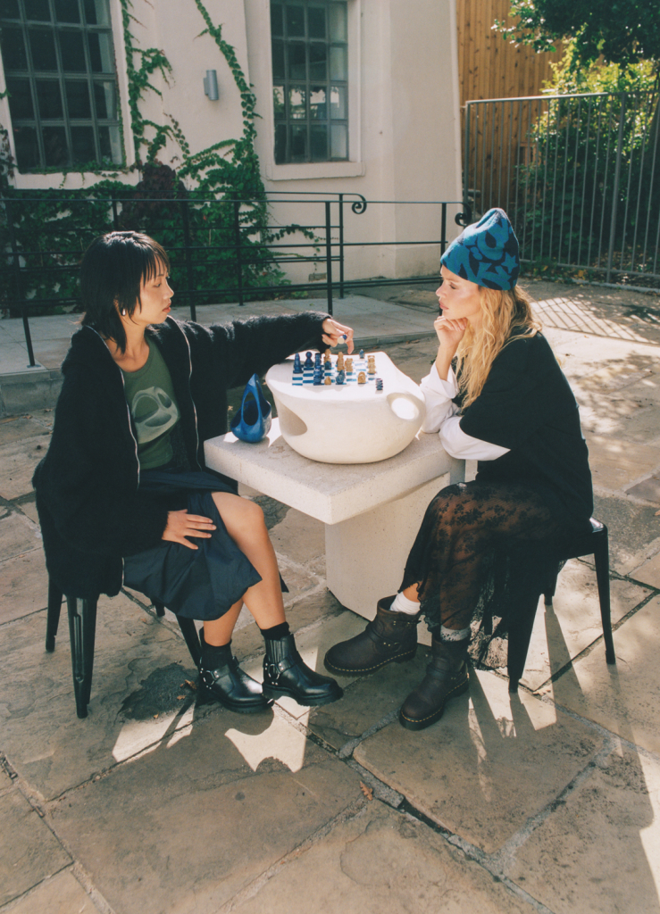 H.F_DR.MARTENS_09.25_20