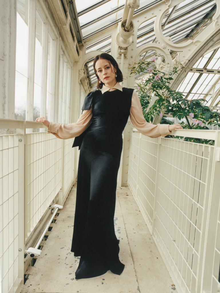 H.F_CLAIRE.FOY_02.26_05