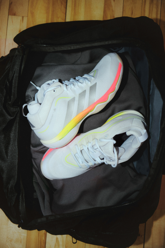 PACER_20250315_Adidas_CRAZYFLIGHT_7_KV060_ProductBeauty_OffModel_0613_Adobe_1998_Highres